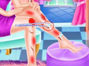Girl Bike Accident Love - Makeover & Dressup Game